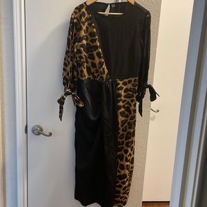 Leopard Knot Cuff Split Sleeve Dress